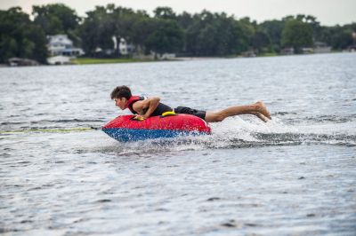LOCATION DE WAKE BOARD A HYERS